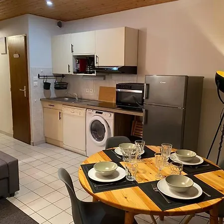 Appt 4/6 Rez De Jardin Διαμέρισμα *