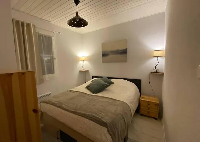 Appartement Appt 4/6 Rez De Jardin *