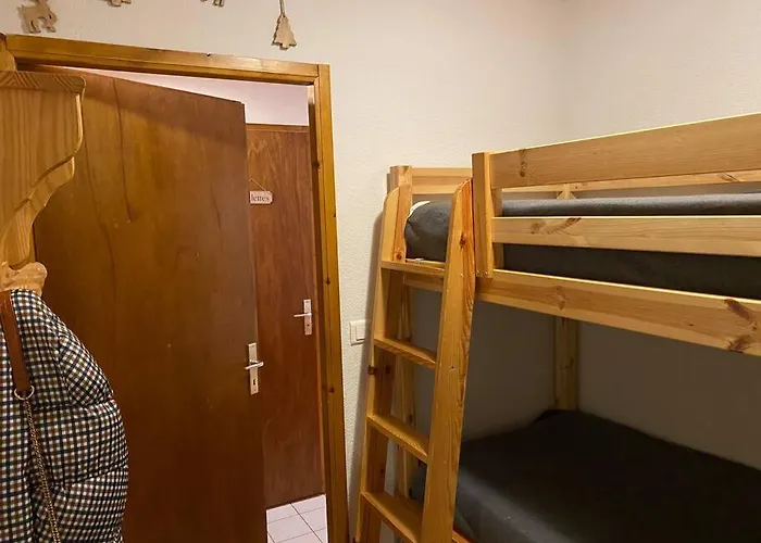 Appt 4/6 Rez De Jardin Appartement *